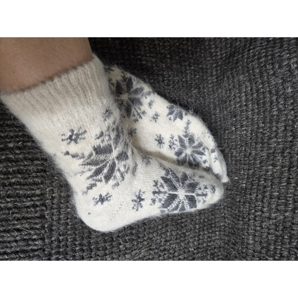 Handmade Goat Down Socks Nordic Snowflake Warm Winter Knit Woolen Slippers